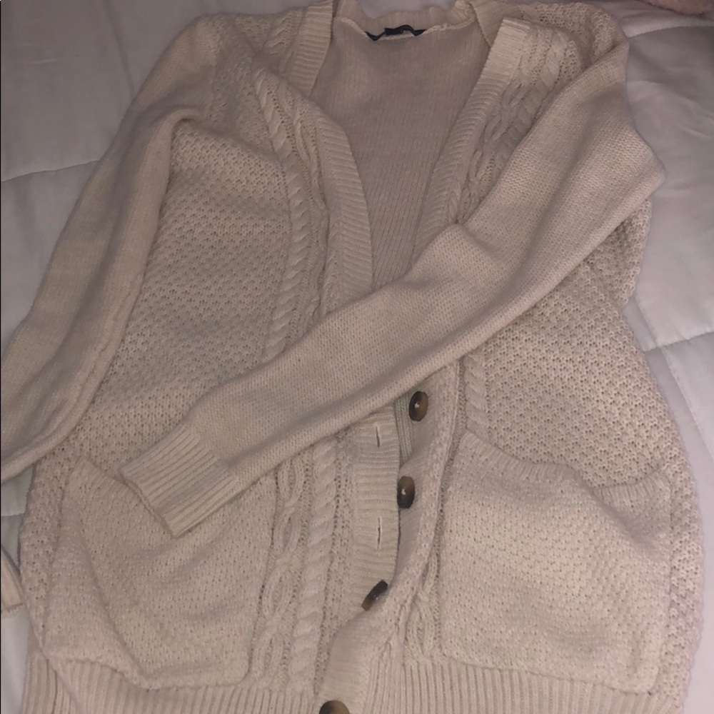 Knitted cardigan